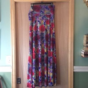 NWOT Lularoe Roses Maxi Skirt